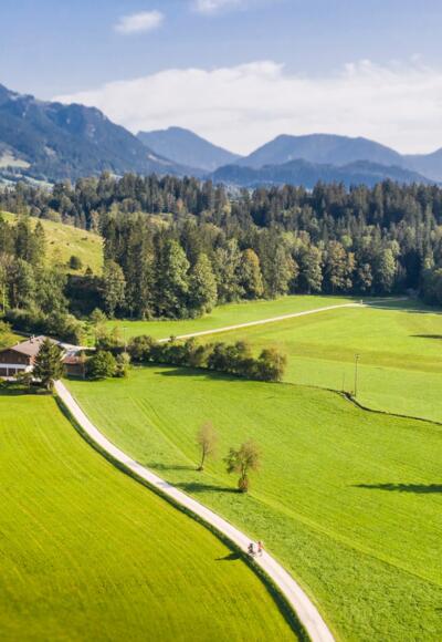 Der Breitenstein - auf halber Höhe die Bucheralm