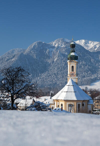 Pfarrkirche St. Jakob im Winter