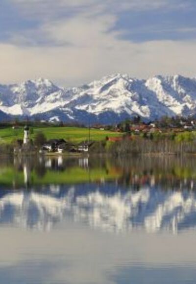 Wanderung - Riegsee-Rundweg - Spiegelung des Wettersteingebirges im Riegsee