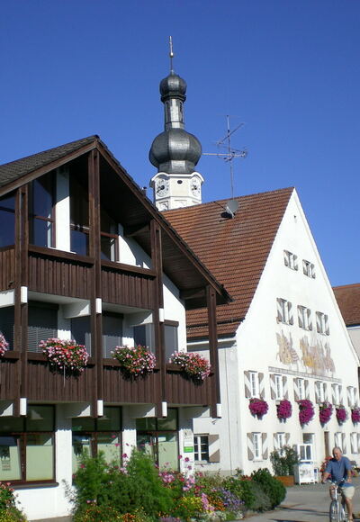Der Marktplatz von Inning. 