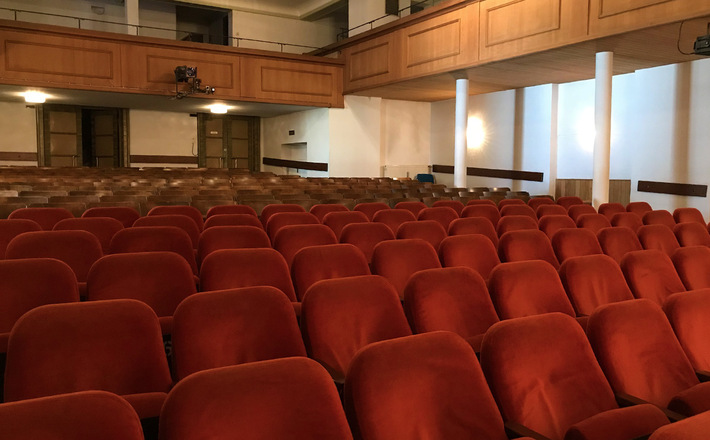 Stuhlreihen Berchtesgadener Bauerntheater