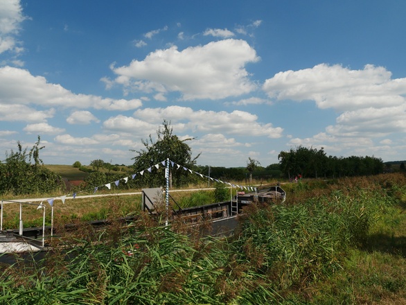 Ludwig-Donau-Main-Kanal mit Treidelschiff &quot;Elfriede&quot;