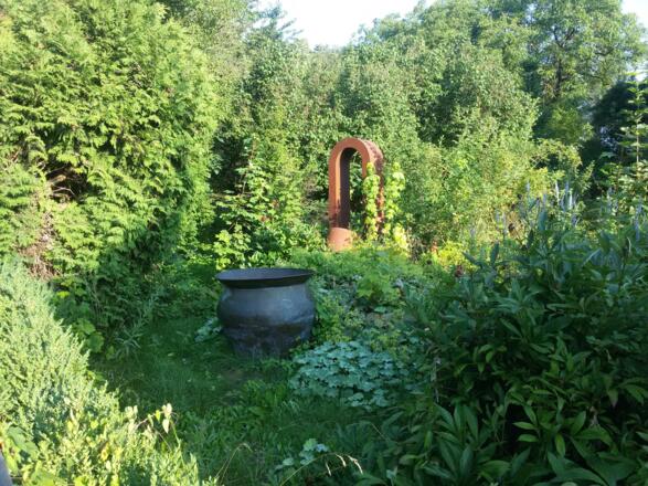Skulpturengarten des Künstlers Erich Heuschneider in Walpertskirchen