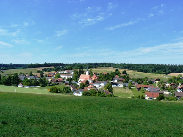 Blick auf Peterskirchen