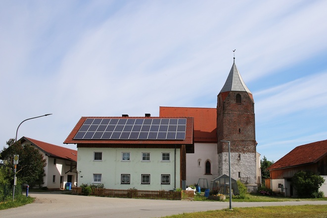 Die Kirche in Huckenham