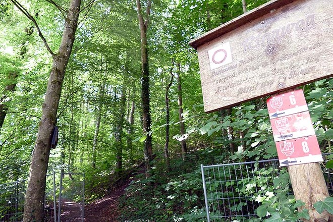 Gleich am Beginn der Straße hinauf nach Vorbach geht es links auf den &quot;Ringweg&quot;.