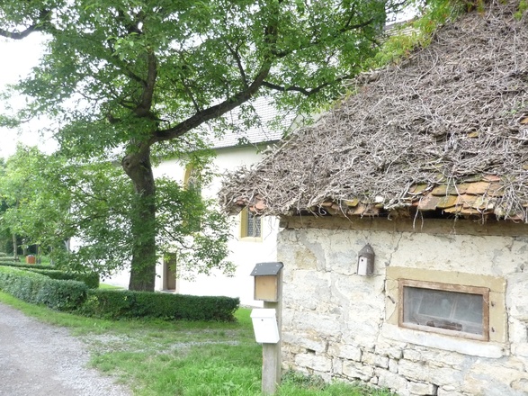 an der Wallfahrtskirche in Neusaß