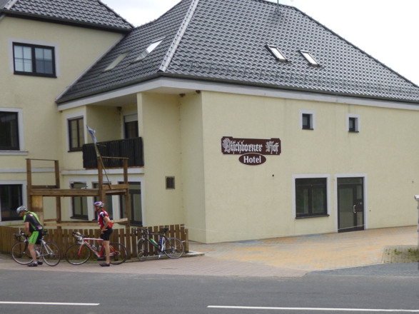 Zwischenrast am Bischborner Hof