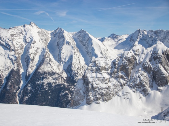 Das Steintalhörnl von der Reiter Alm aus gesehen (Bildmitte).