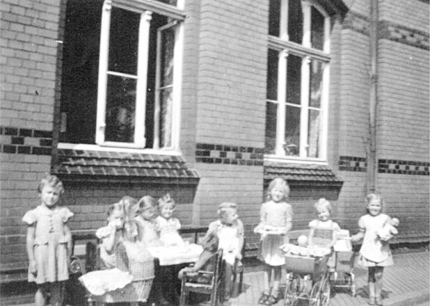 Der Kindergarten in der Klosterstraße 9 im Jahr 1945
