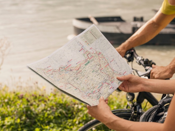 Kartenmaterial für die Orientierung am Donauradweg