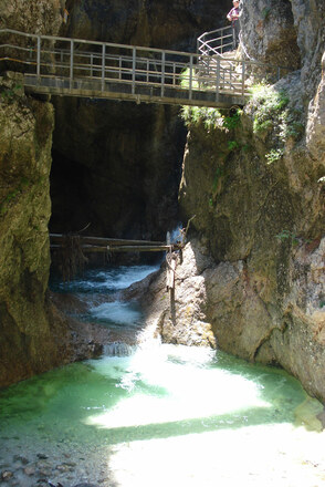 Tolle Brücken durch die Almbachklamm