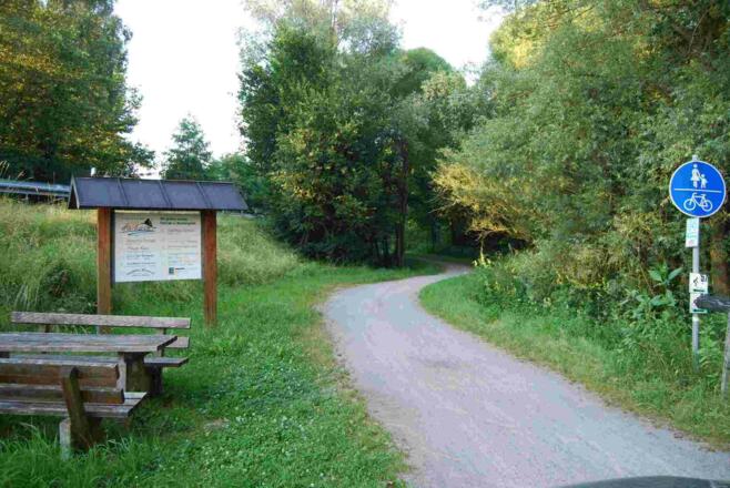 Rastplatz entlang des Donau-Regen-Radweges