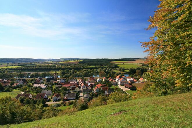 Blick von den Oberndorfer Hängen auf den Bad Abbacher Ortsteil Oberndorf