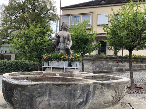 Der Jungfer-Kättl-Brunnen in Weißenbrunn