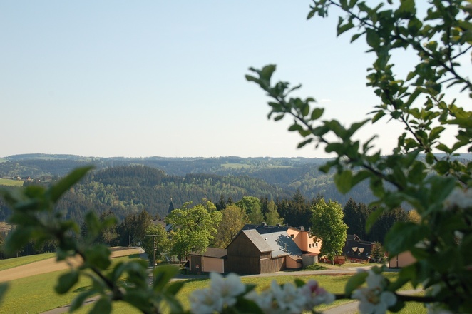 Blick von der Schnaid nach Bernstein am Wald