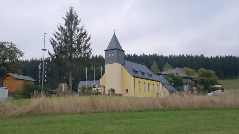 Kirche am Ausgangspunkt in der Mittleren 'Schnaid
