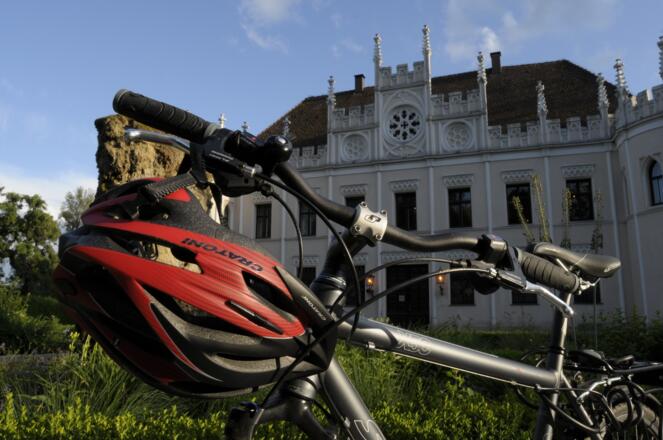 Renaissanceschloss Reichenschwand mit Gaststätte in herrlichem Schlosspark