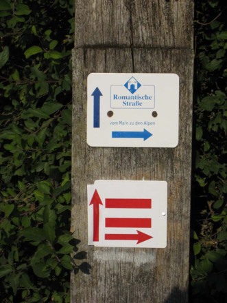 Kennzeichnung des letzten Wegabschnitts von der Steinbachtalstraße zum Käpelle.