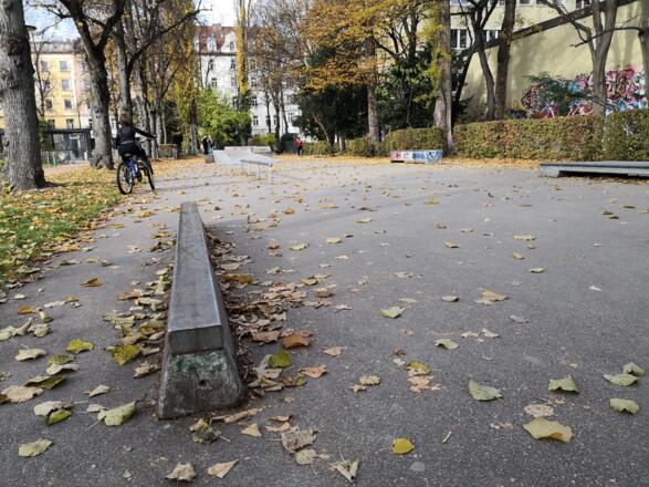 Flat Rail + Round Rail + Manual Pad (ganz rechts)