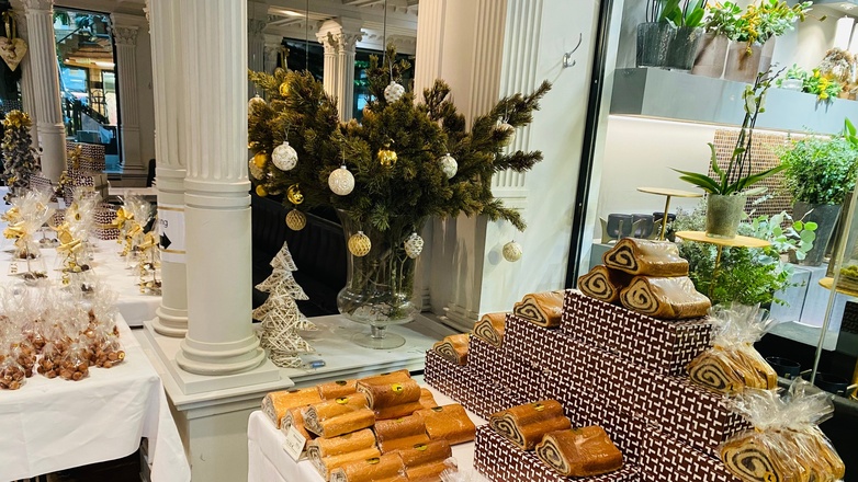 Stollen und gebrannte Mandeln