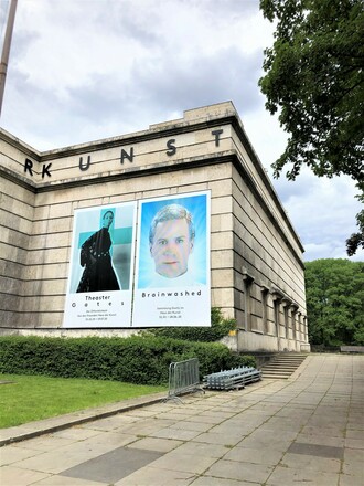 Das Haus der Kunst zeigt regelmäßig wechselnde Ausstellungen