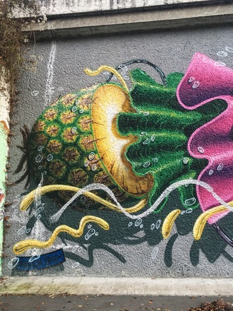 "Anana-Burger" von HNRX, 2016