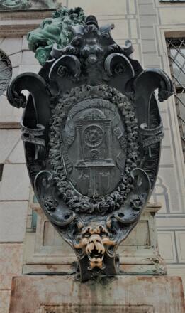 Löwe vor der Residenz