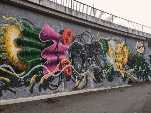 "Anana-Burger" von HNRX, 2016