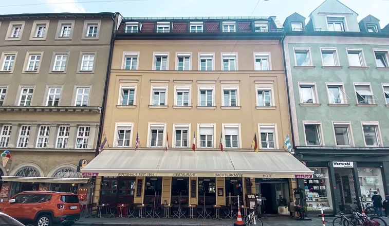 Außenansicht der Deutschen Eiche