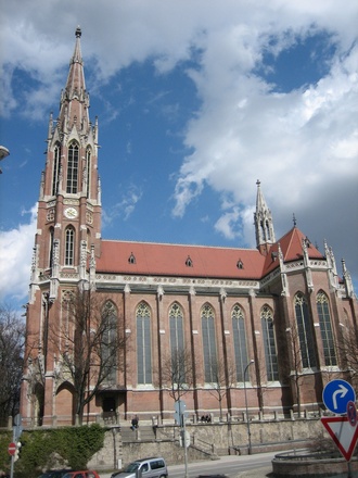 Heilig-Kreuz-Kirche