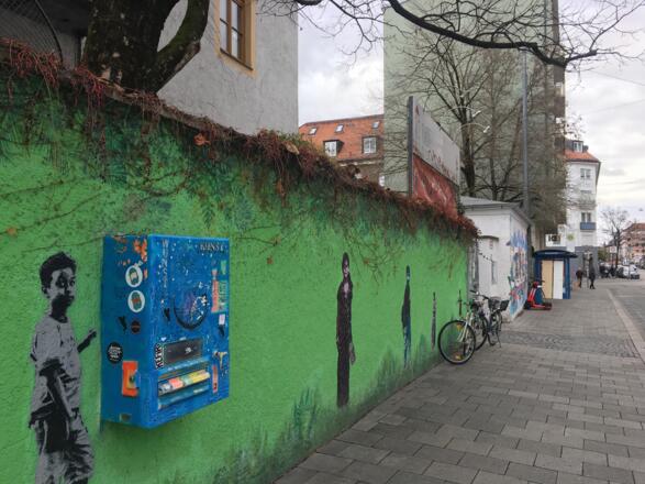 Mural von Tona & Wunst Kunst Automat