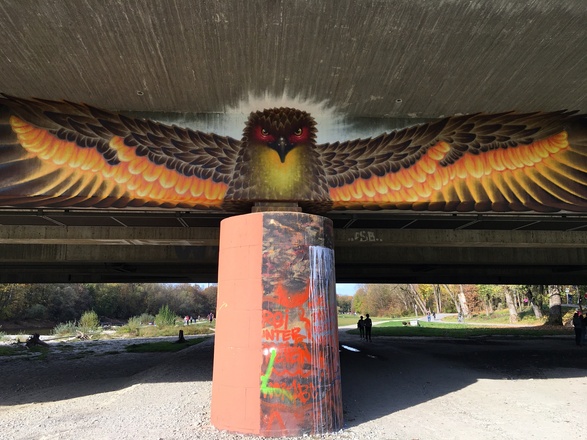Überbleibsel des 2017 Murals "Frei unter Freiren" von WON ABC