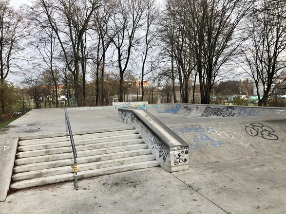 Handrail & Hubba