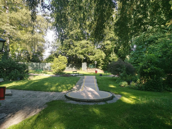 Minigolf München West