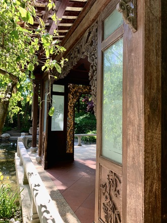 Pavillon des Sommers seitliche Perspektive