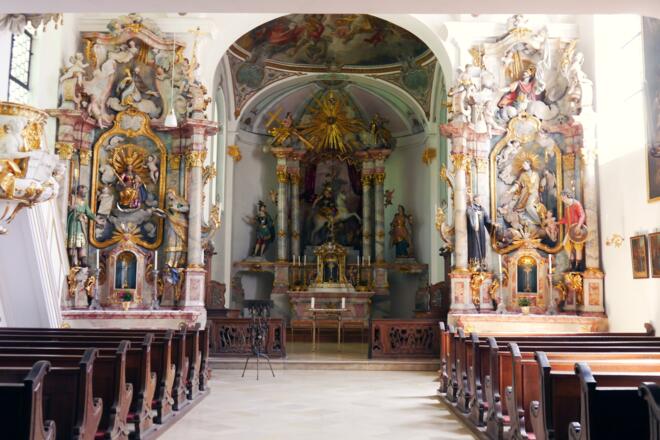 Inneres der Pfarrkirche St. Georg