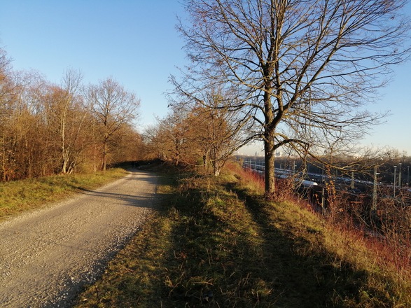 Weg um den Rangierbahnhof