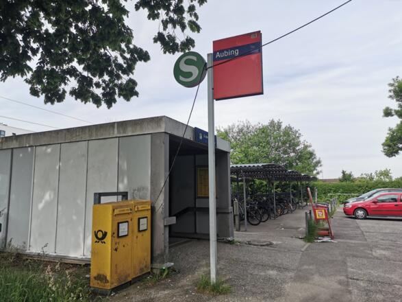 S-Bahnhof Aubing - Eingang