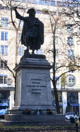 Inschrift: "Maximilian Emanuel Churfürst von Bayern Belgrad's Eroberer"