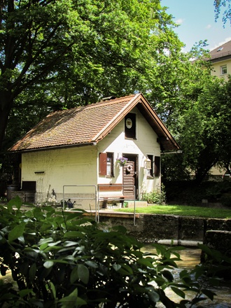 Kanalwärterhäuschen