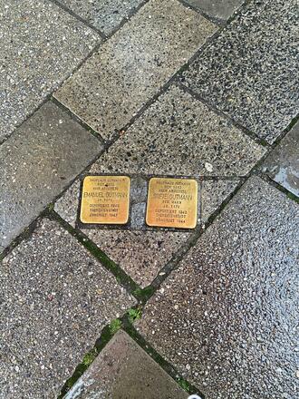 Stolpersteine Lindwurmstraße