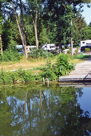 Wohnmobilstellplatz an der AmperOase