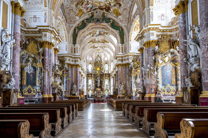 Ein Blick in die Klosterkirche Fürstenfeld