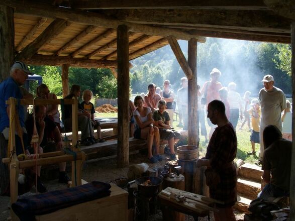 Schmiedeaktion in der keltischen Schmiede in Essing-Altessing