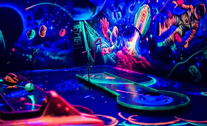 3D Neongolf in Gröbenzell bei München
