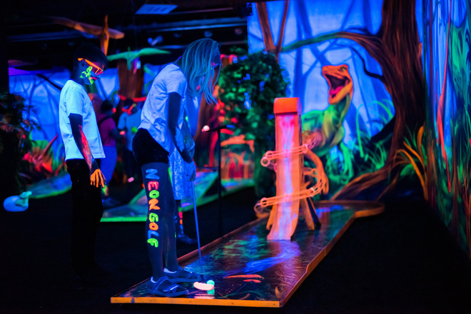 3D Neongolf in Gröbenzell bei München