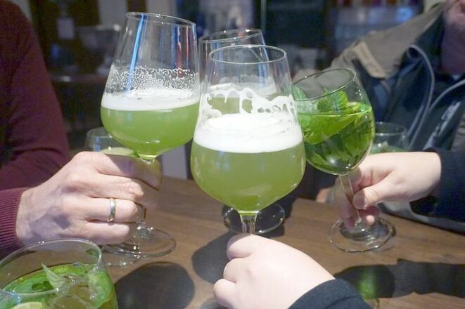 Weißbiercocktail bei der kulinarischen Führung