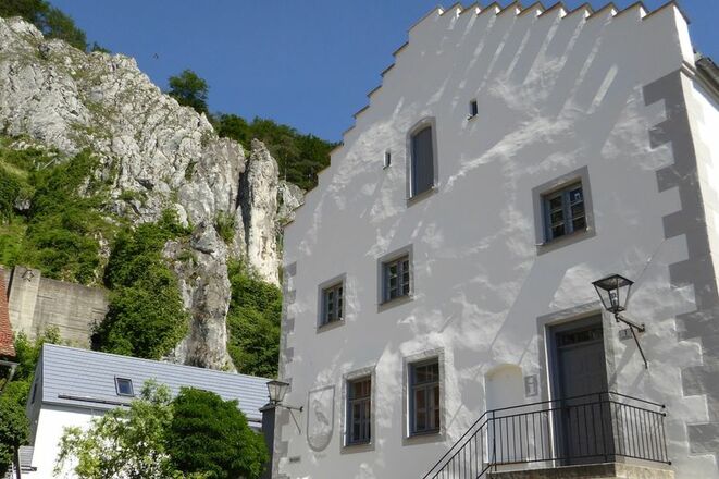 Rathaus und Tourist-Information Essing im Altmühltal