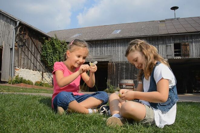 Kinder im Bauernhofmuseum Riedenburg